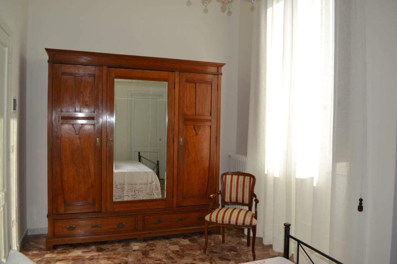 Le Signorine B&B Lecce Exterior foto