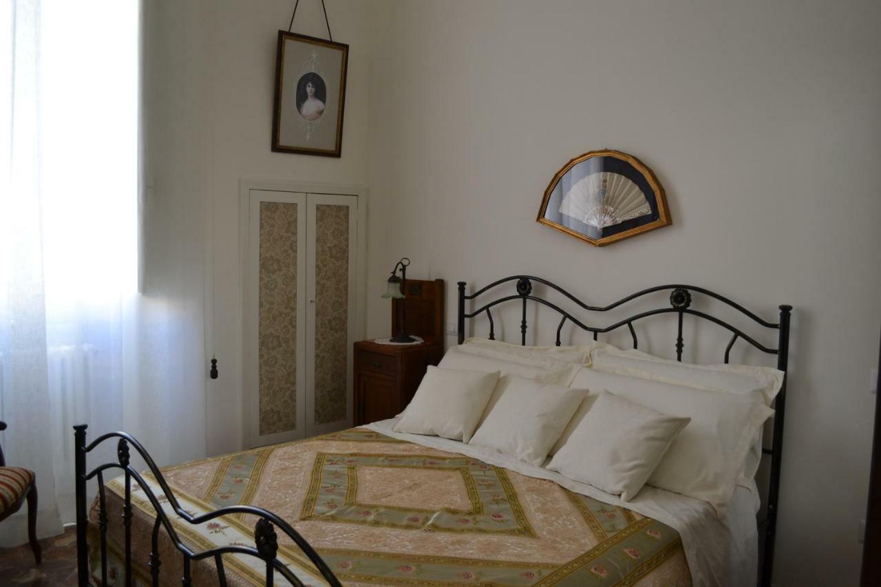 Le Signorine B&B Lecce Exterior foto